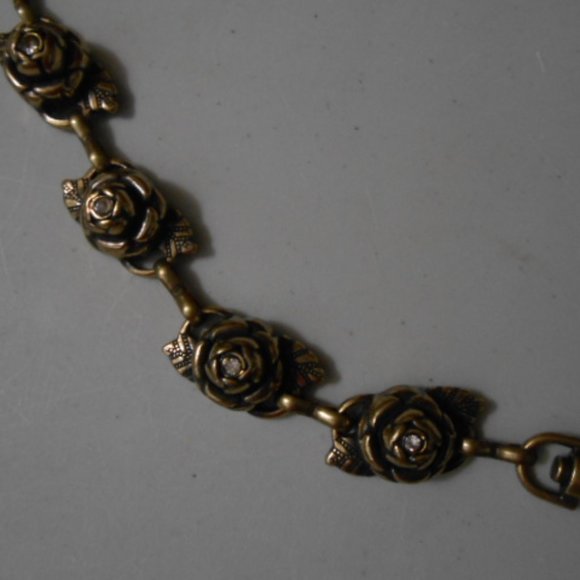 Betsey Johnson Brass Toned Rose Floral Sparkly Stone Metal Chain Link Belt - Picture 6 of 16